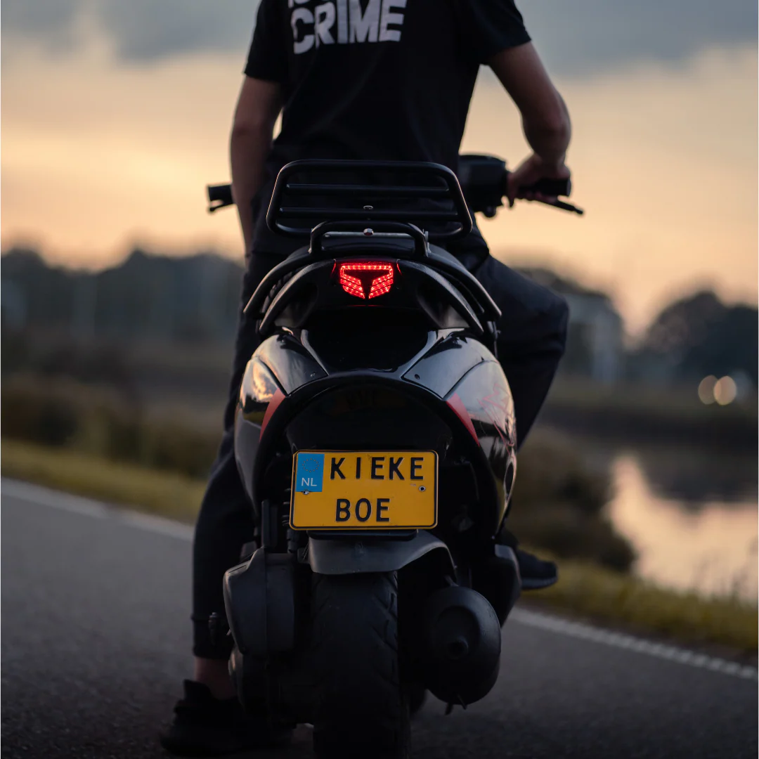 Achterlicht Sport-1 LED Piaggio Zip Smoke - Image 2