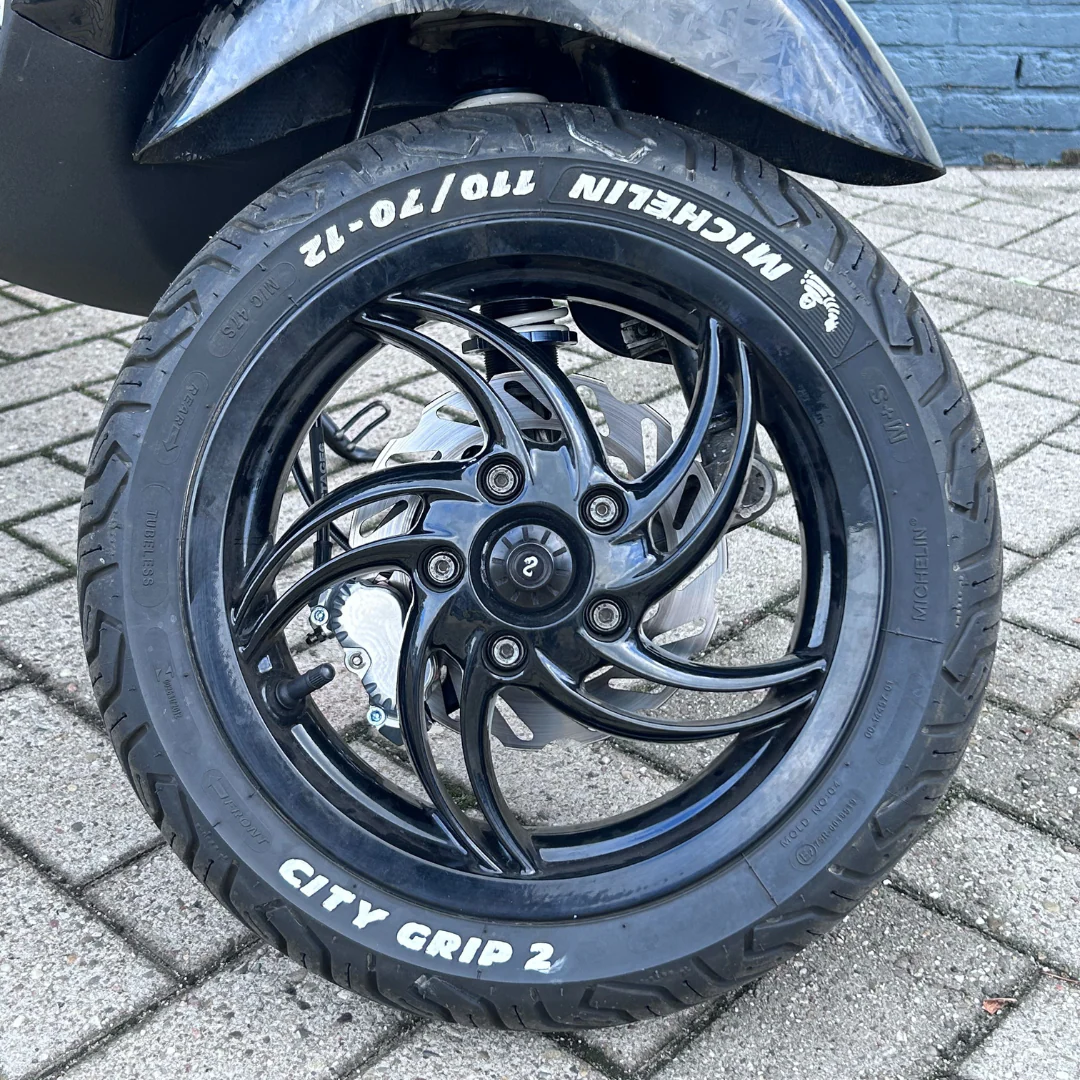Fenom Wieldop Zip SP / Vespa Sprint - Image 5