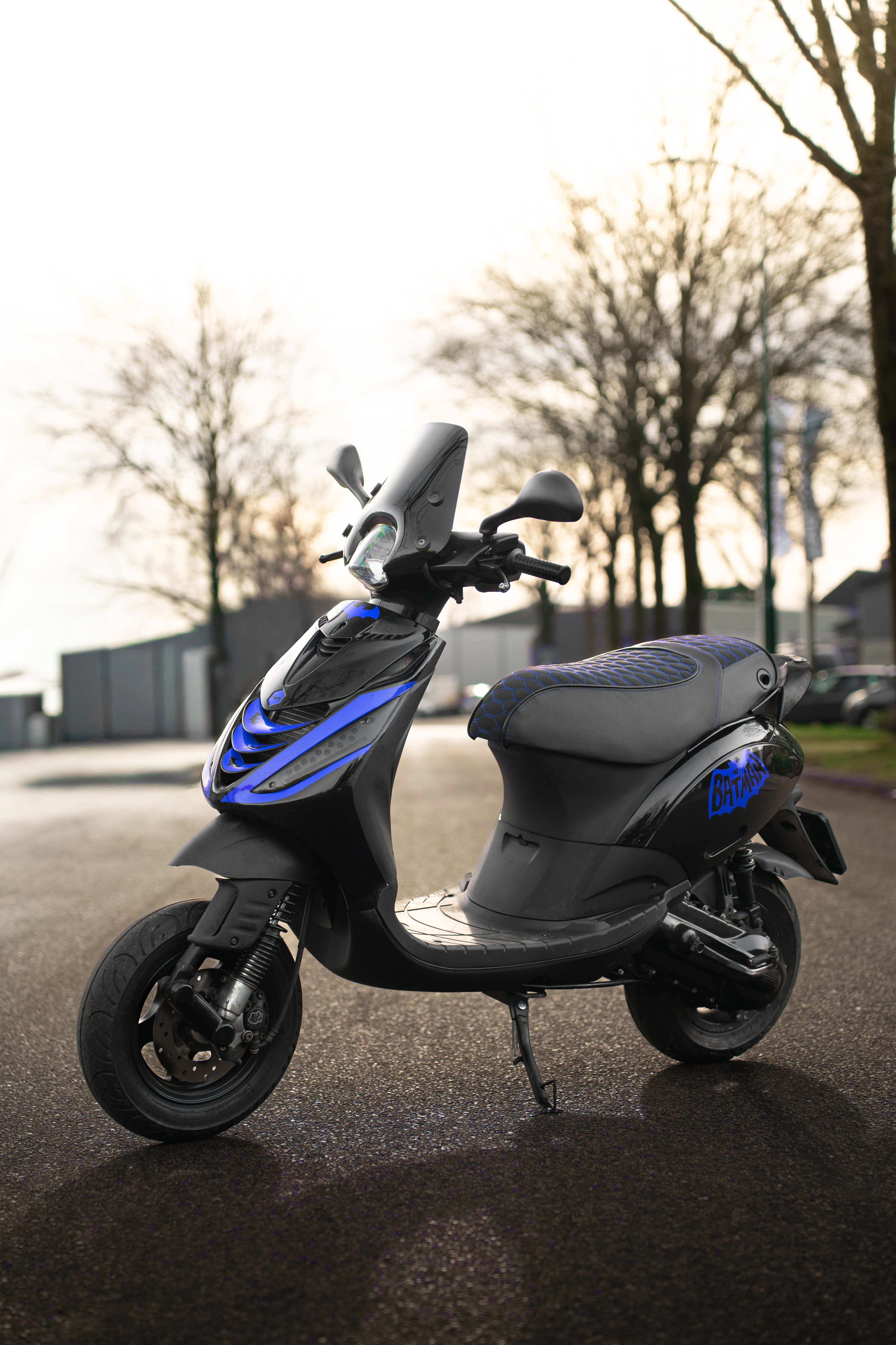 Fenom Zadelhoes Alcantara Look Blauw Piaggio Zip - Image 5