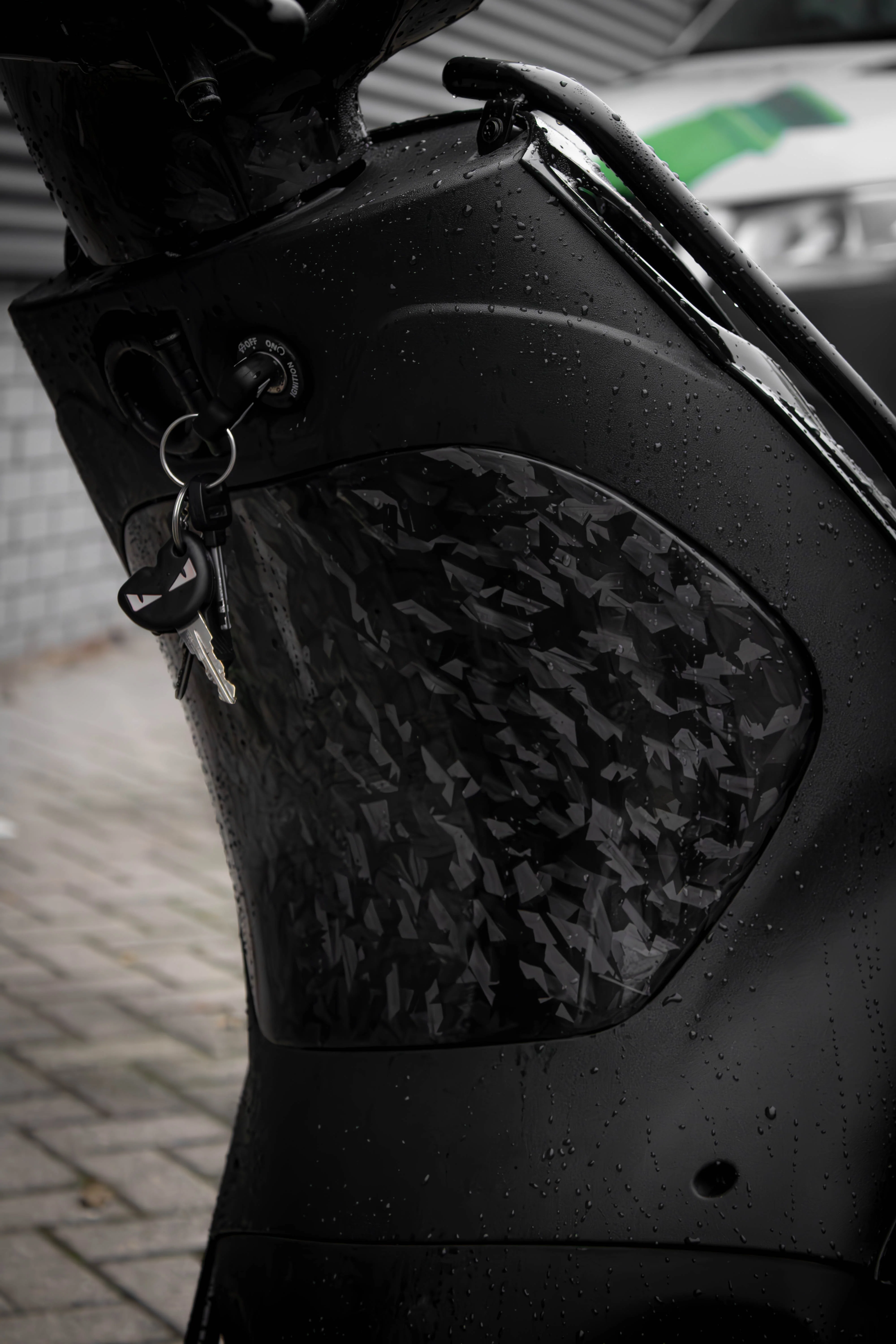 Beenschildklep Forged Carbon Piaggio Zip - Image 3