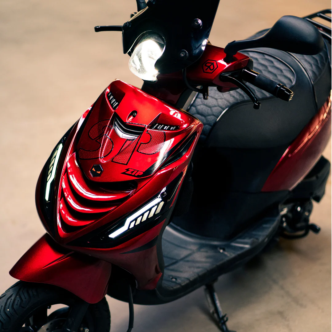 SP Sticker Outline Piaggio Zip Voorkap - Image 16