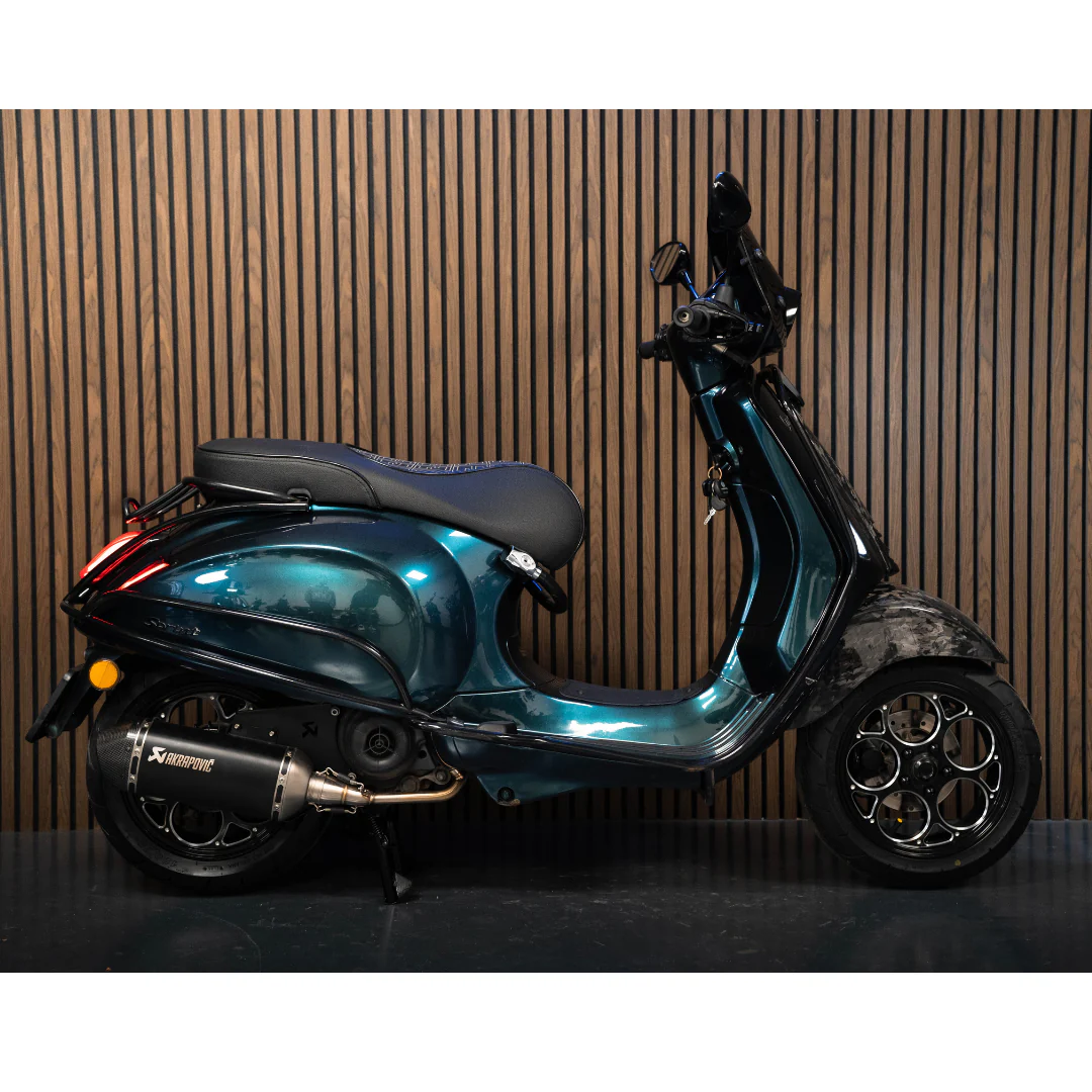 Velgenset Maru’s Style Shiny Black / Zilver Vespa Sprint/Primavera - Image 3