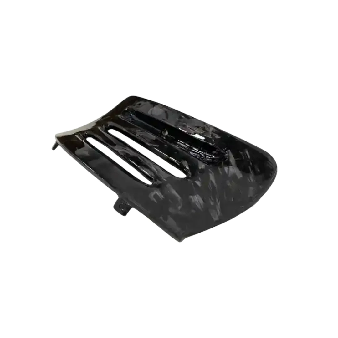 Forged Carbon Bougiekap Sport Vespa Sprint / Primavera - Image 2