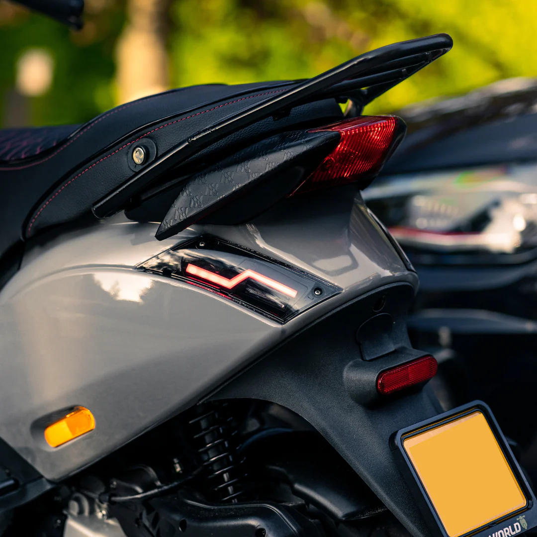 Wheelierekje Glans Zwart Piaggio Zip - Image 6