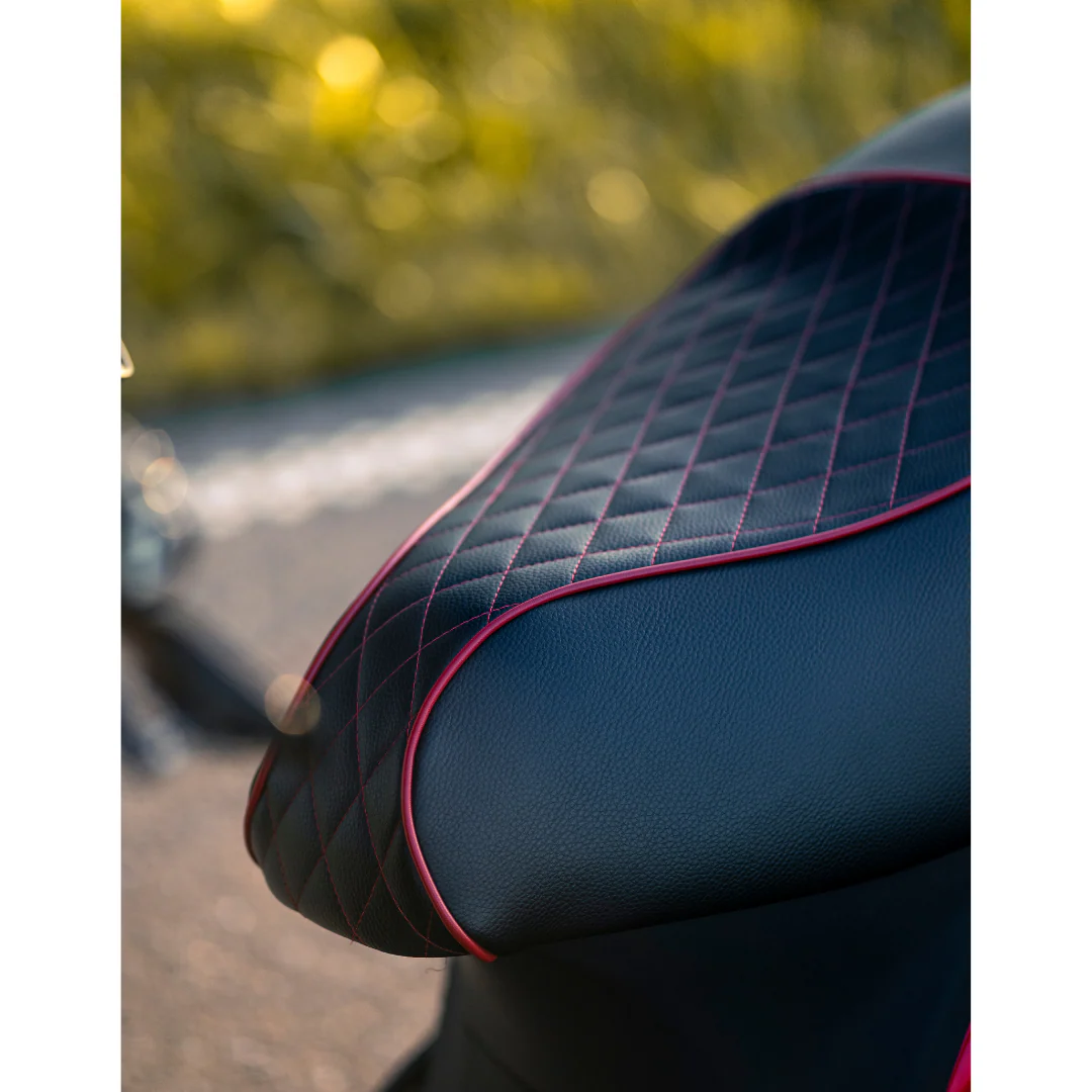 Zadelhoes Chesterfield Piaggio Zip Zwart/Rood Custom - Image 2